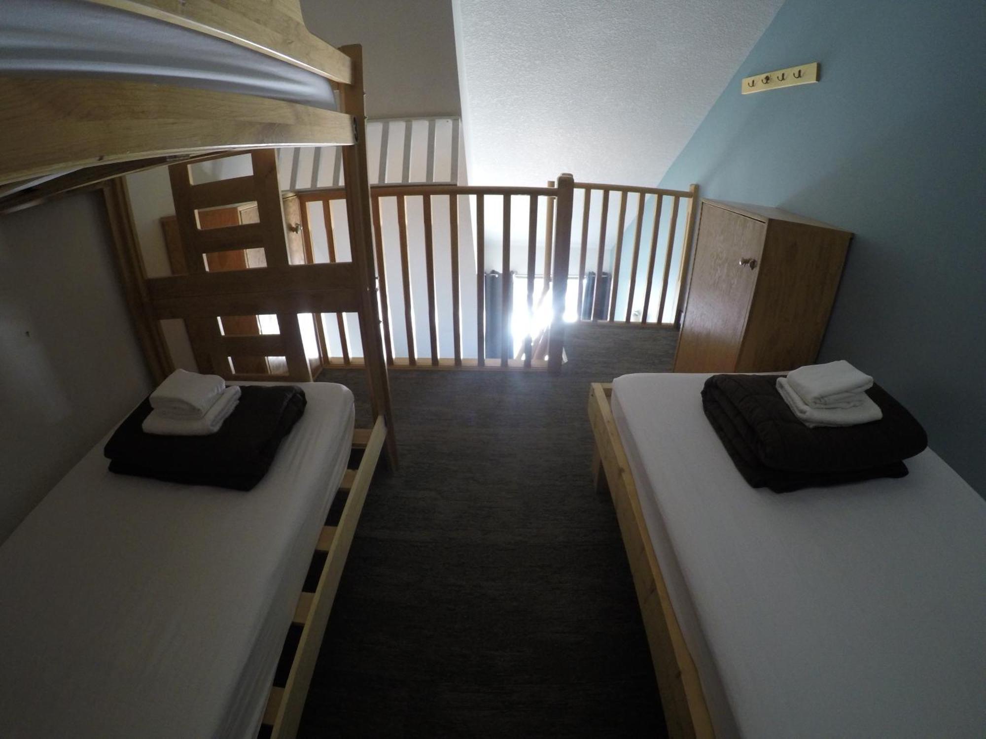 Hi Lake Louise Alpine Centre - Hostel Εξωτερικό φωτογραφία