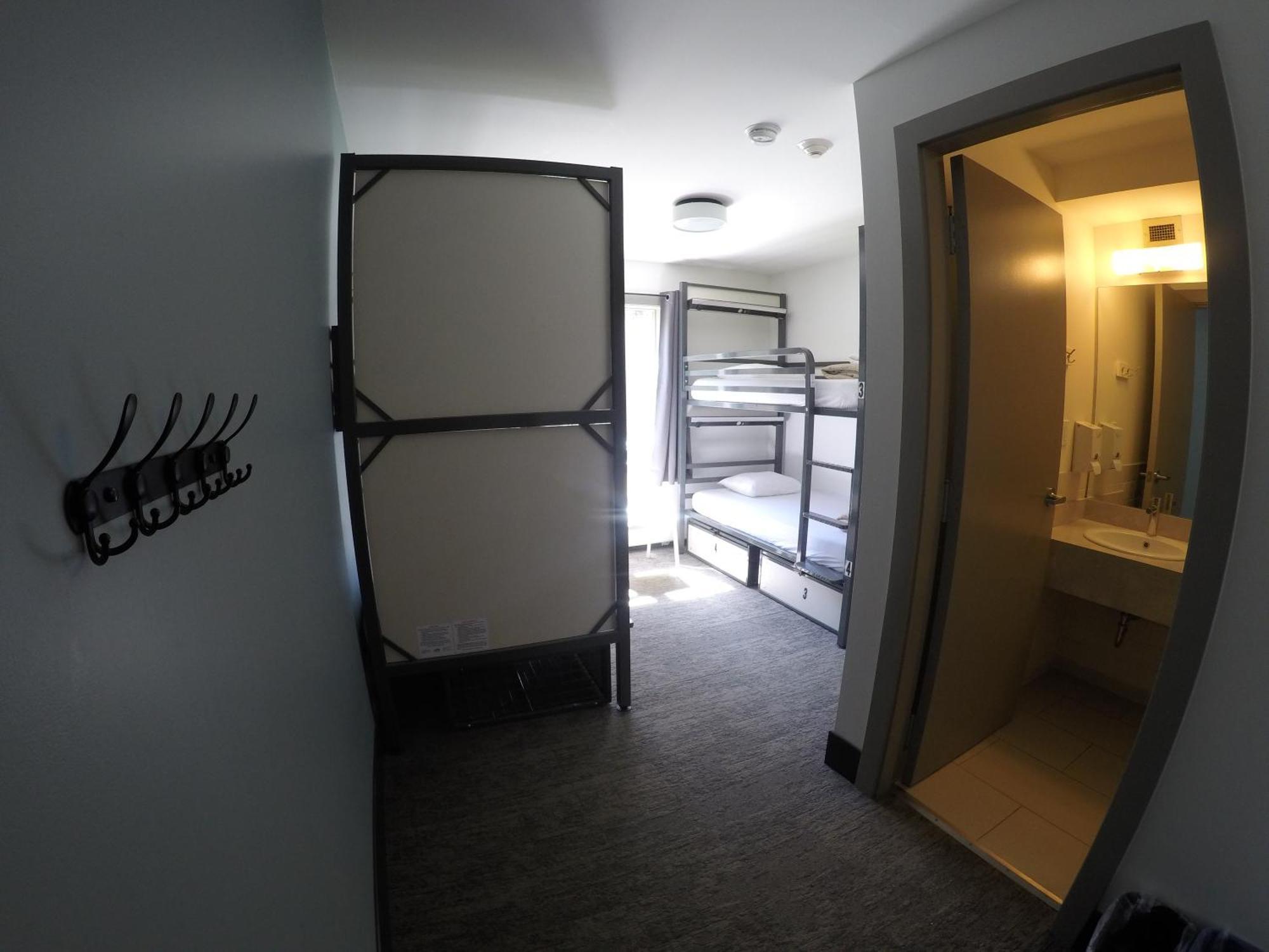 Hi Lake Louise Alpine Centre - Hostel Εξωτερικό φωτογραφία